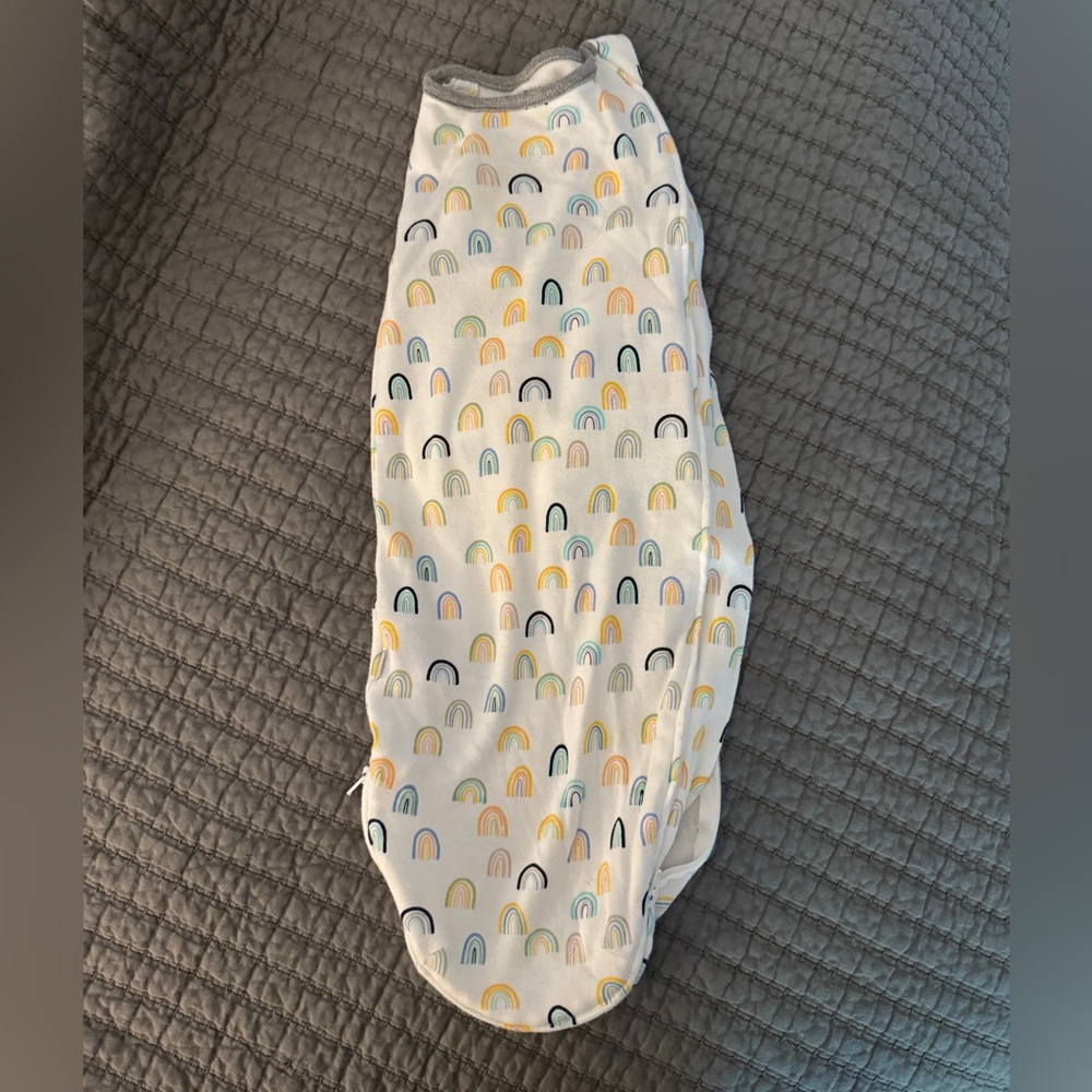 Nanit Sleep Wear Swaddle sleep bag in Sweet Rainbows NWOT